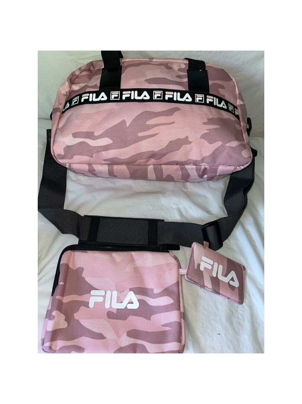 FILA 3-Piece Gilda Sport Duffel Bag with Pouch & Card Holder pink camo